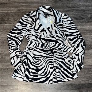 NWT** Black and White Zebra Print Jacket Kids Large